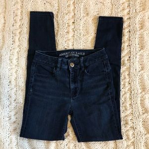 American Eagle // Dark Wash High Rise Jeans